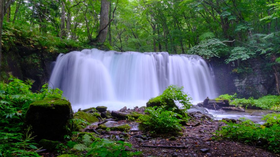 Iwasuge Falls