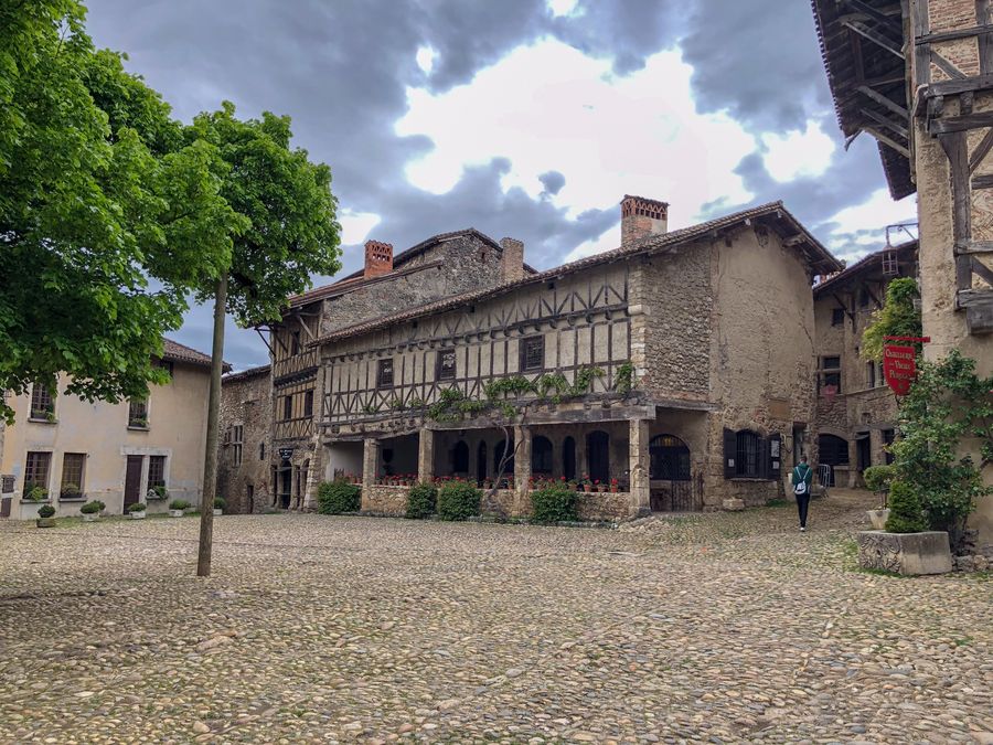 Pérouges